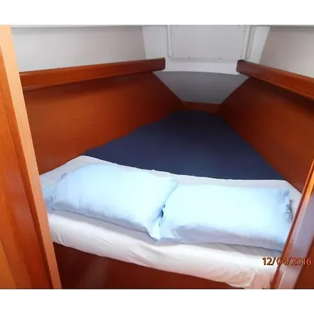 Cruising Boat For Up To 6 People In Masnou * Badalona